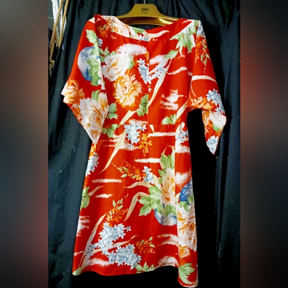 Red Floral Vintage-Style Dress